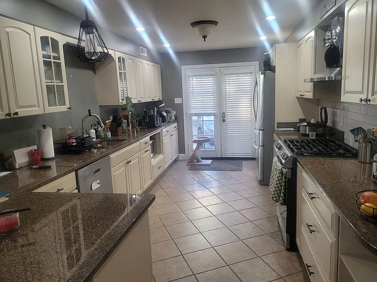 1411 Patapsco St — Photo 5