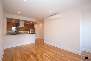 Rented by R New York