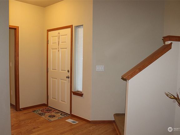 3rd image of 9232 175th Street Ct E