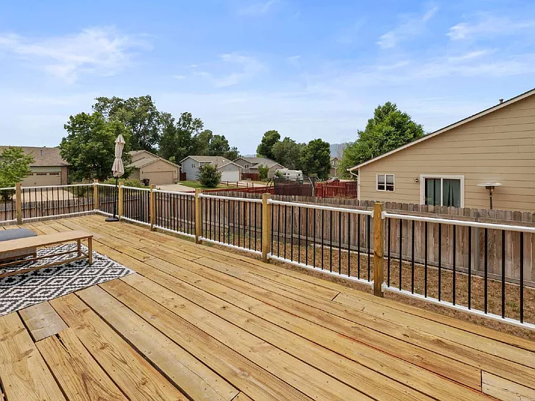 4570 Lincoln Plaza Dr — Photo 33