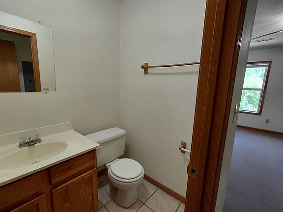 5th image of 1825 Vichy Rd APT B