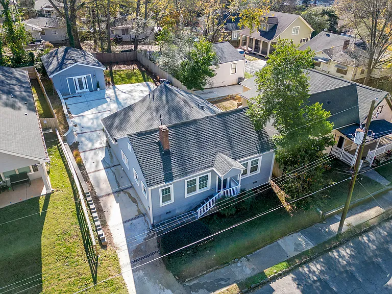 1826 Chapman Ave — Photo 5