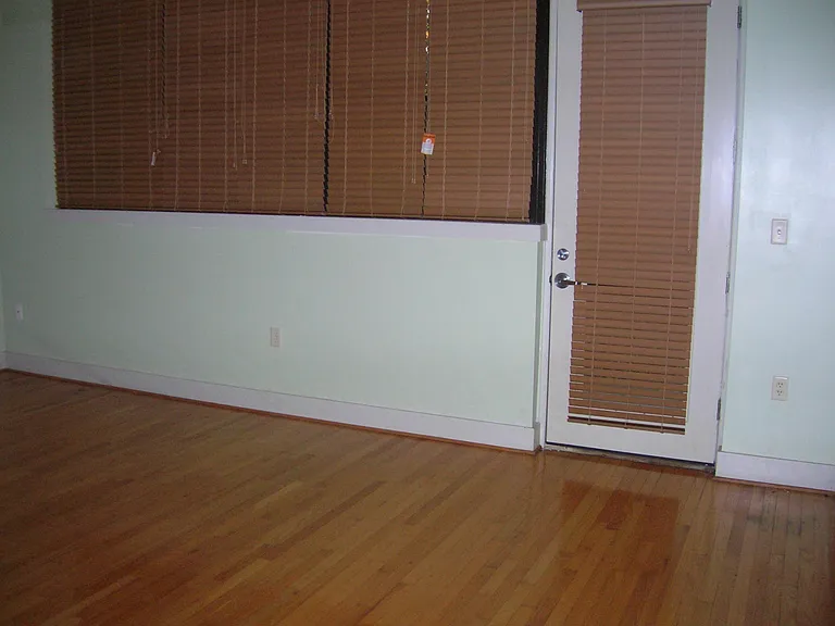 790 N Ave NE #106 — Photo 68