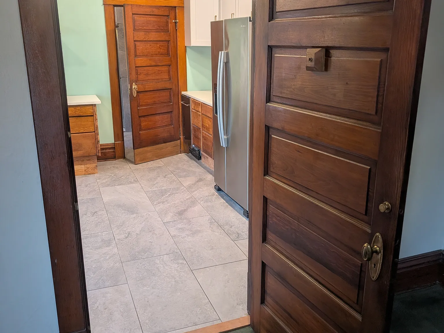 1 bed, 1200 sqft, $1,300 — Photo 4