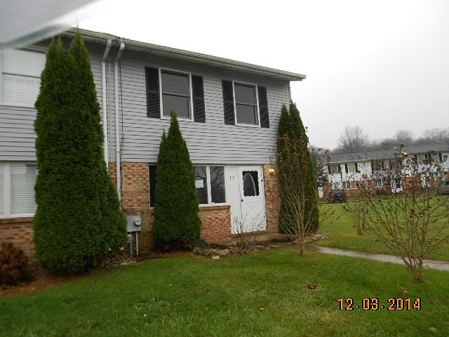 13 Loran Ct