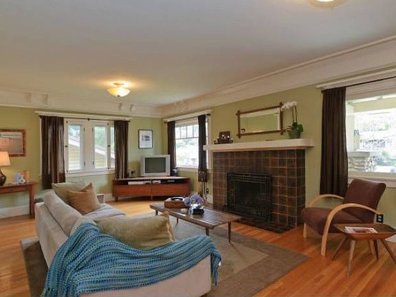 2nd image of 5126 Ellenwood Dr