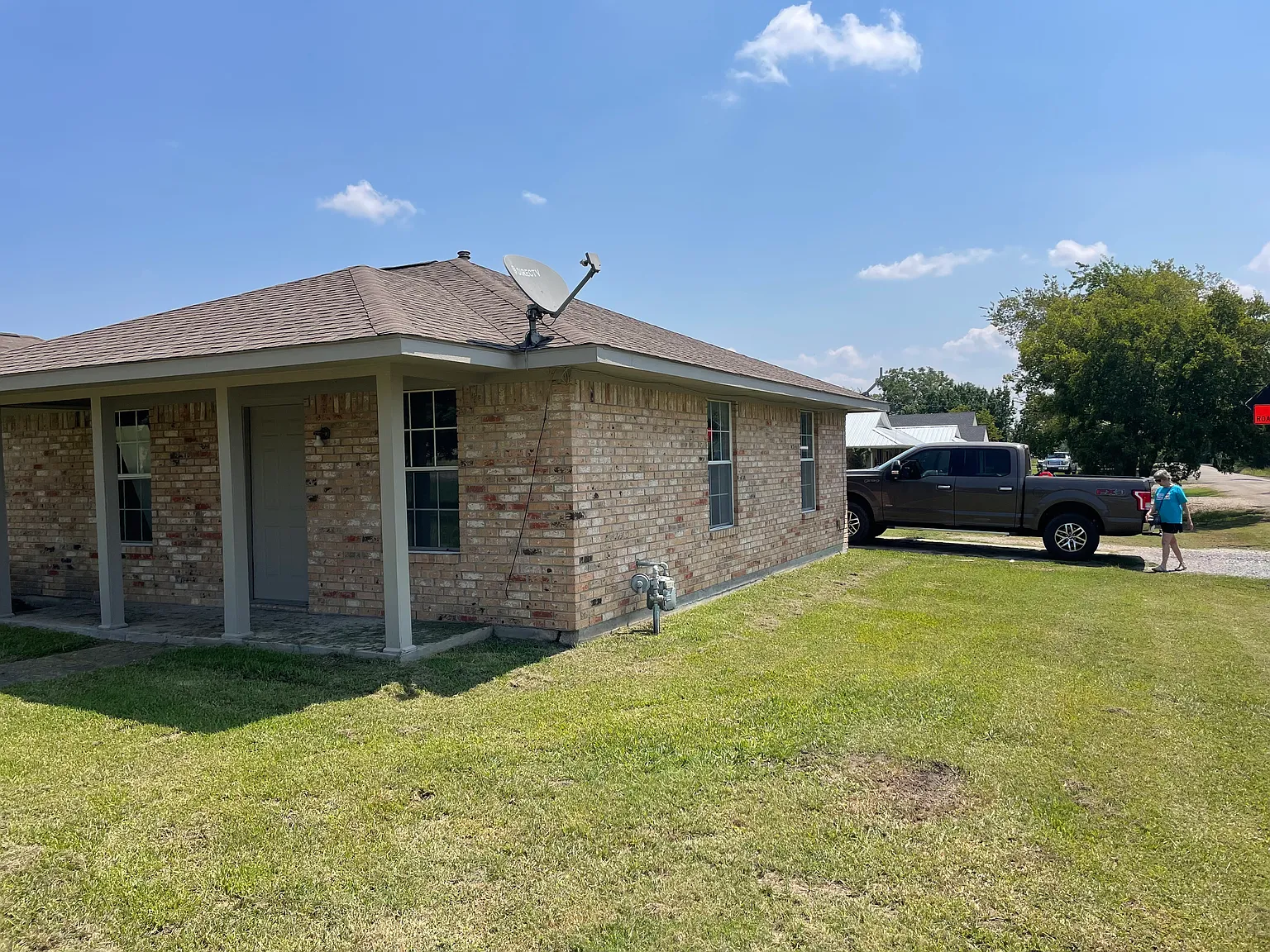 601 FM 272 — Photo 1