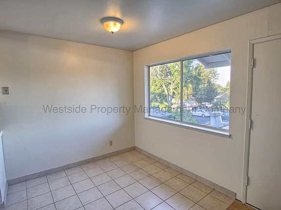 4th image of 263 Superior Dr APT D