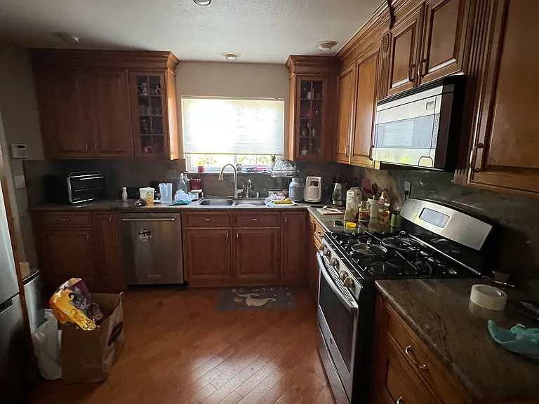 130 Fuschia Ct — Photo 5