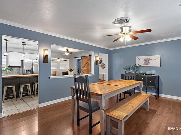 4th image of 4121 Kingsbury Dr