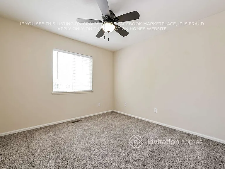 11027 Chesmore St — Photo 15