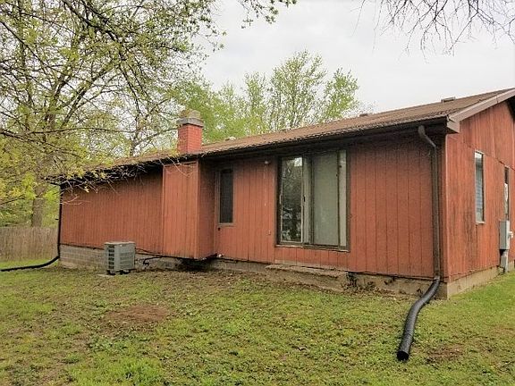 3rd image of 3639 W Bennington Ct