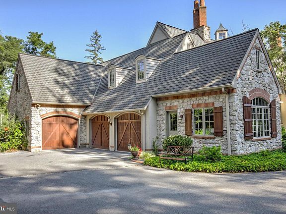 4th image of 636 Bean Hill Rd