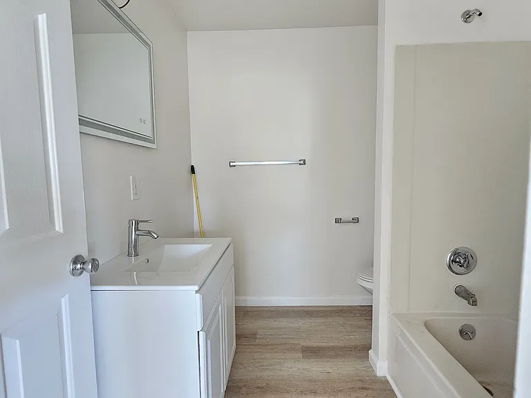 Full Bath