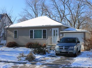 290 Lutheran St, Platteville, WI 53818