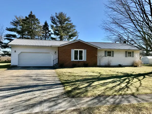 204 N Athletic St, White Pigeon, MI 49099
