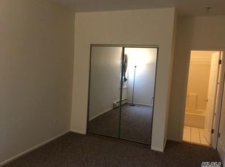 17 Fairview St #1CC, Huntington, NY 11743