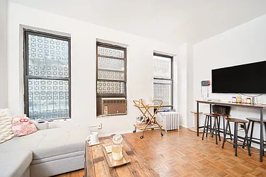 Rented by Living New York