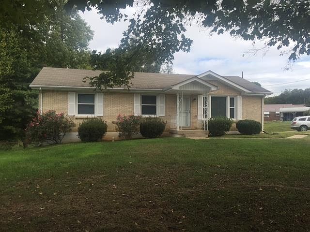 1st image of 125 W Park Dr