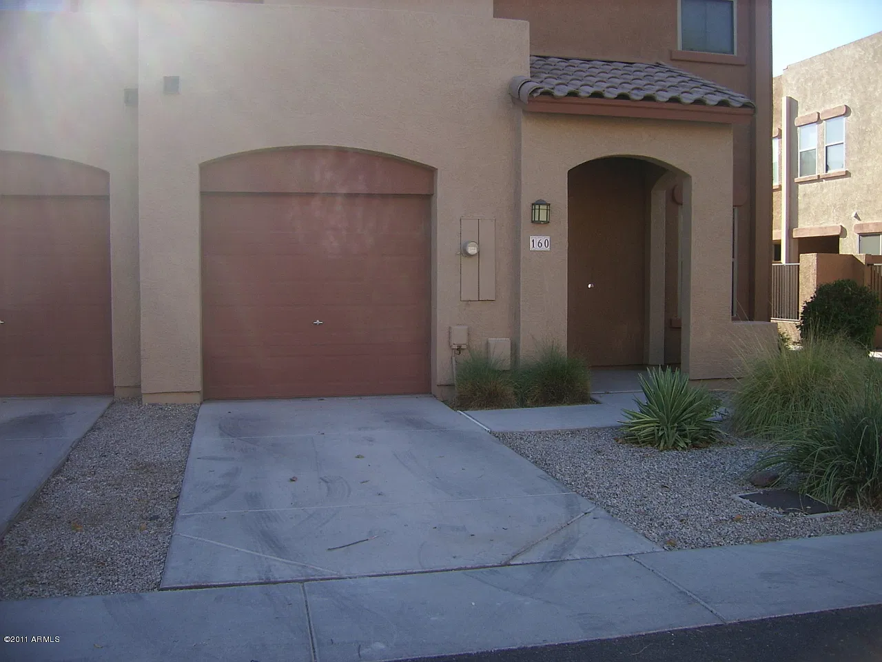 3 bed, 2.5 bath, 1302 sqft, $2,075 — Photo 2