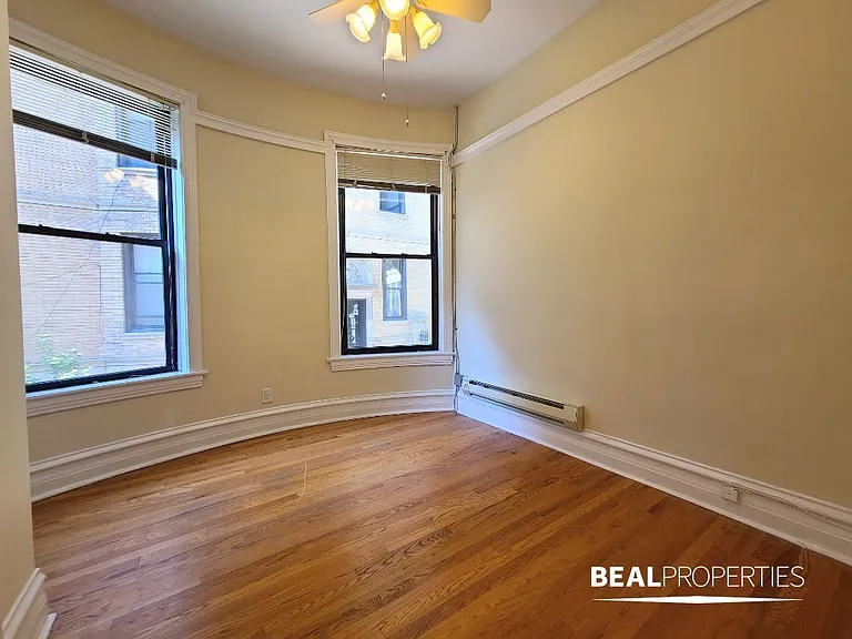1220 N Dearborn St #1 — Photo 8