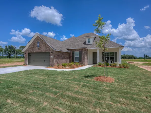 275 Ferry Lake Dr, Bossier City, LA 71111