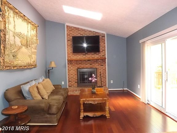 3rd image of 214 Markwood Dr