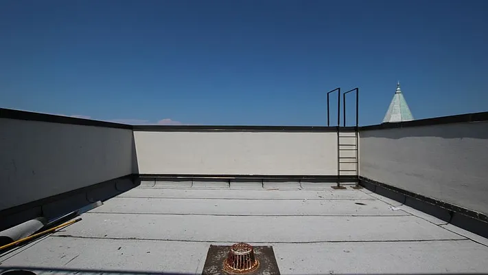 Rented by Nooklyn NYC LLC | media 25