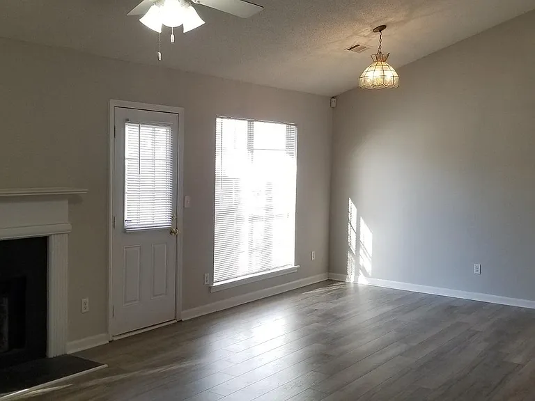 719 Fernstone Trl — Photo 5