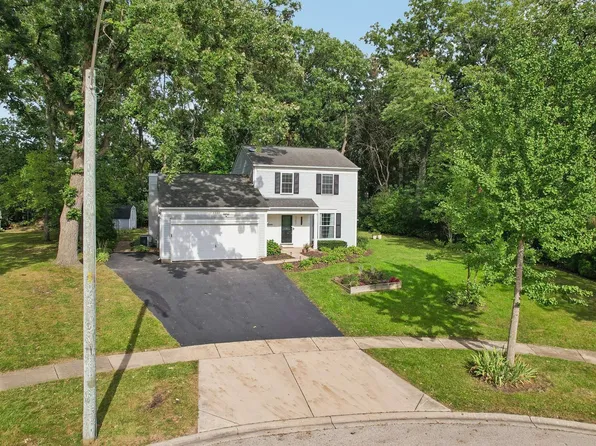 1201 Yosemite Pkwy, Algonquin, IL 60102