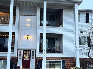 460 Baldwin Ave APT 41, Rochester, MI 48307