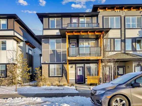 28 N Savanna Psge NE, Calgary, AB T3J