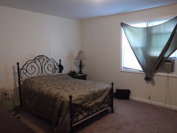 4th image of 40-42 Harrison Ave