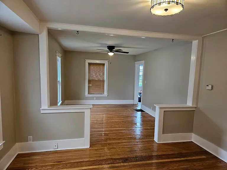 420 Stafford Ave — Photo 9
