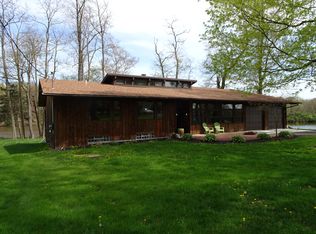 1327 Pleasant Valley Rd, Niles, OH 44446