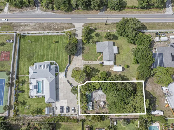 445 9th Court, Vero Beach, FL 32962