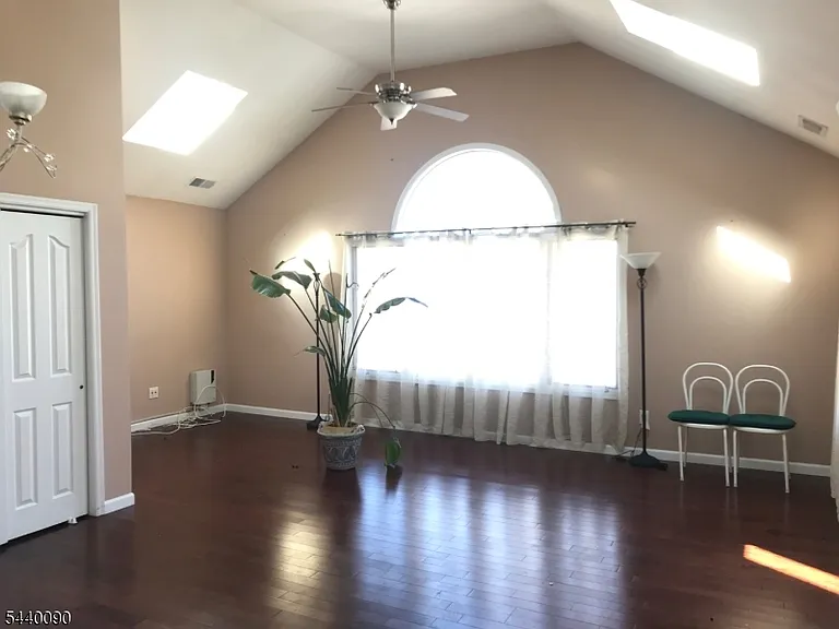 410 Lafayette Ave #2 — Photo 3