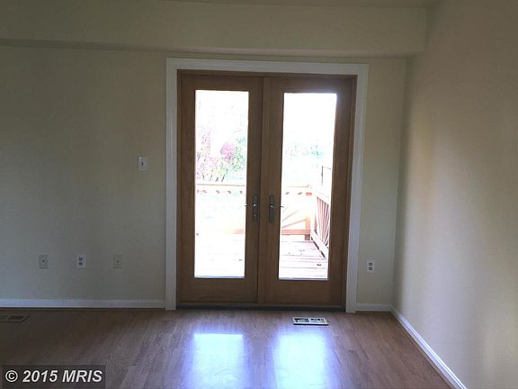 Living Room with Access to Deck