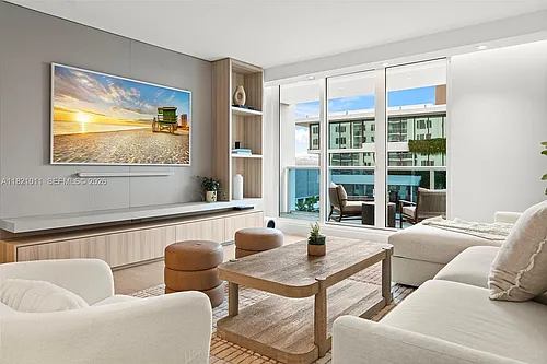 2301 Collins Ave #630 Photo 1 2301 Collins Ave #630 Photo 1