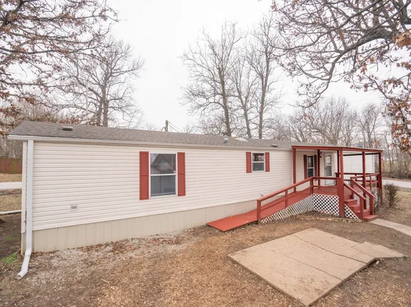 410 S Sac Street, Stockton, MO 65785