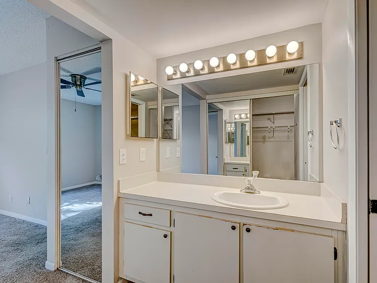 601 Sabal Ridge Cir #A — Photo 34