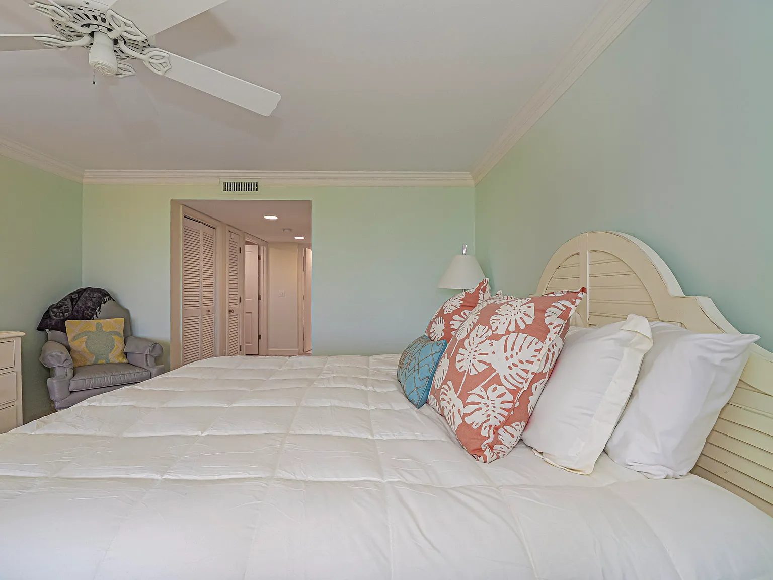 8416 Oceanside Dr — Photo 4