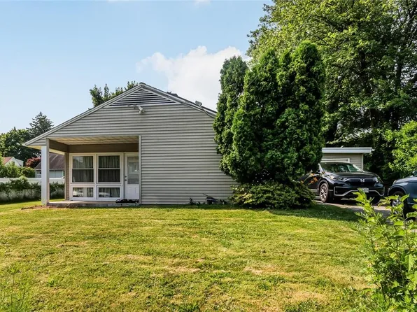 6 Manitou Trail, White Plains, NY 10603