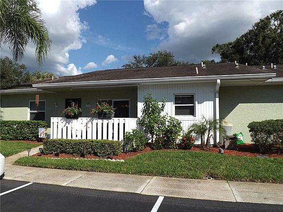 3rd image of 50 Cypress Pl