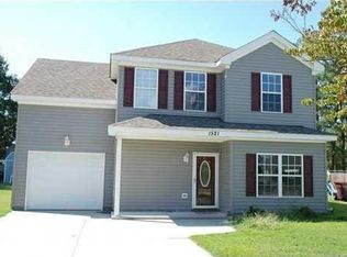 1521 Hazel Ave, Chesapeake, VA 23325