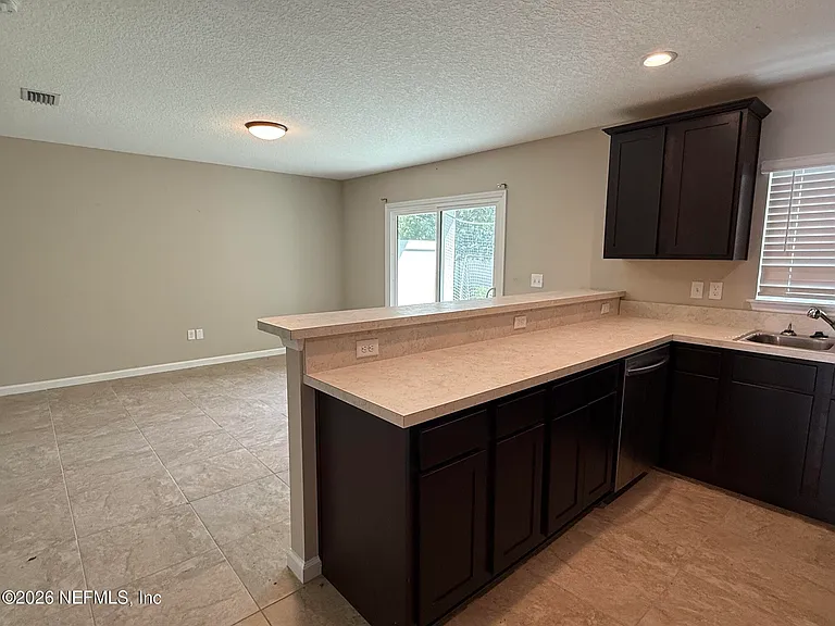 4019 Pine Hill Point — Photo 5