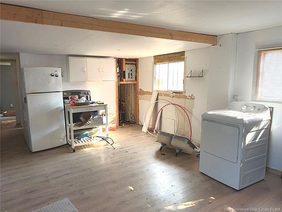 2nd image of 41 Rocket Ave