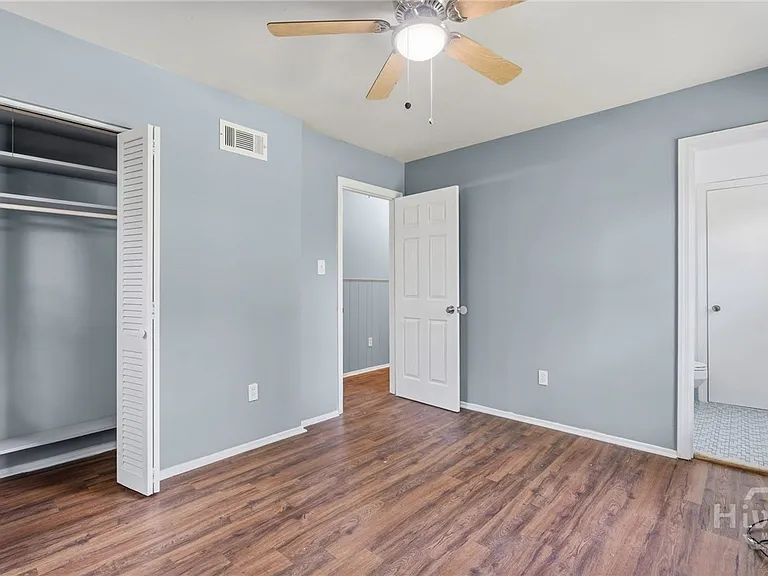 3 Monica Blvd — Photo 31