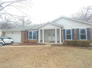 123 Calwood Dr, Saint Peters, MO 63376