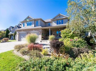 8 Zaduk Pl, Guelph, ON N1G 0A7